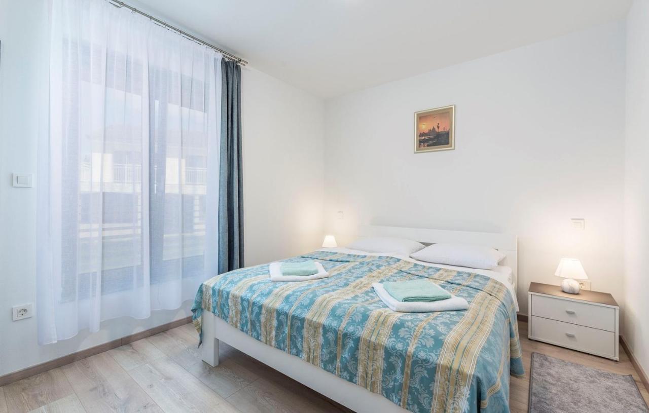 Apart Residence Blue Sea Пореч Екстер'єр фото