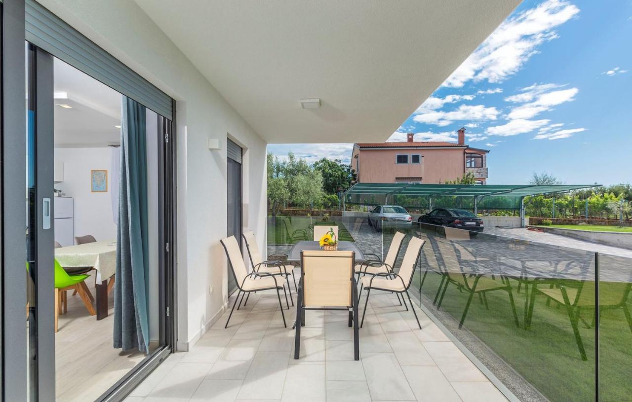Apart Residence Blue Sea Пореч Екстер'єр фото
