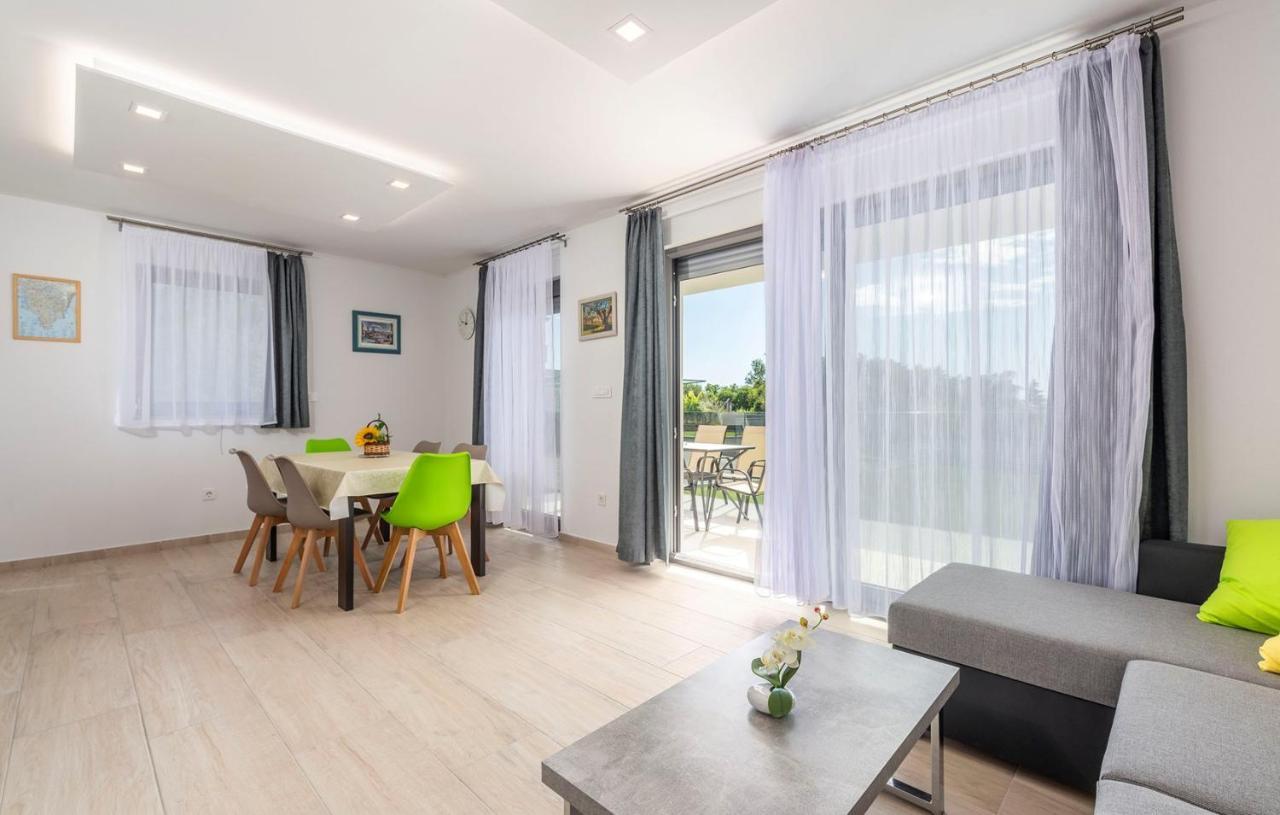 Apart Residence Blue Sea Пореч Екстер'єр фото